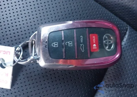 2023 Toyota Crown Platinum z USA, uszkodzony, nr VIN JTDAFAAF3P3001504